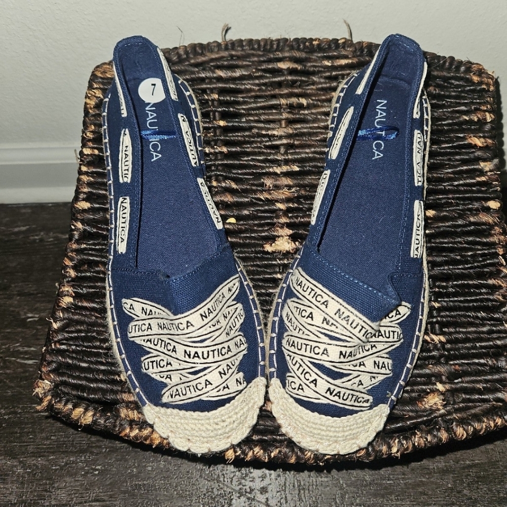 Nautica flats